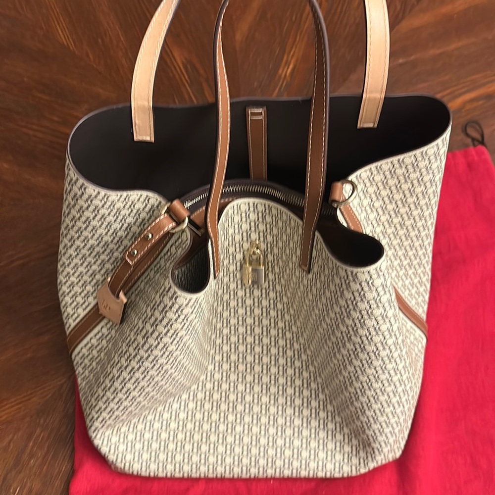 Carolina Herrera Editor tote bag CH logo beige